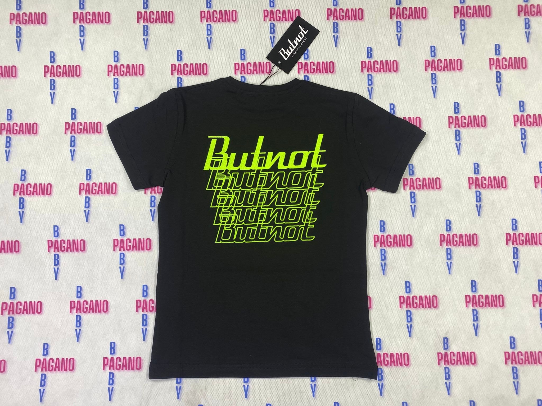 T-shirt BUT NOT BLACK